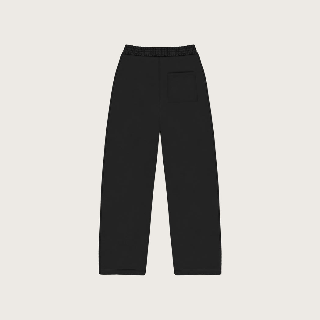 A PRIVATE LOGO STRAIGHT LEG